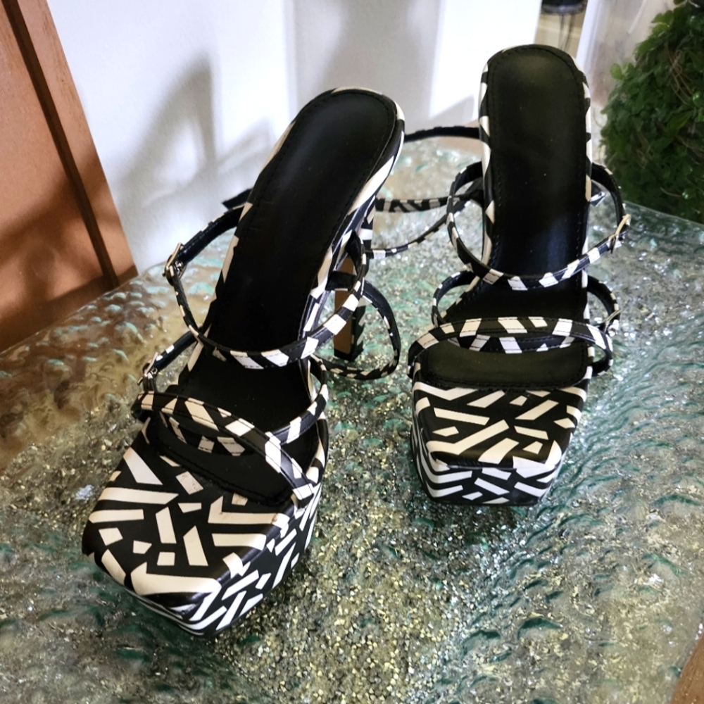 Black/white strappy platform heels